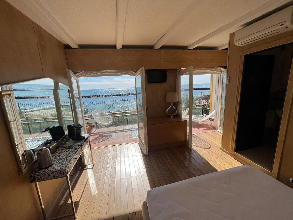 Villa Rita Sea Front View Sanremo - Parcheggio Gratuito In Struttura Exterior photo