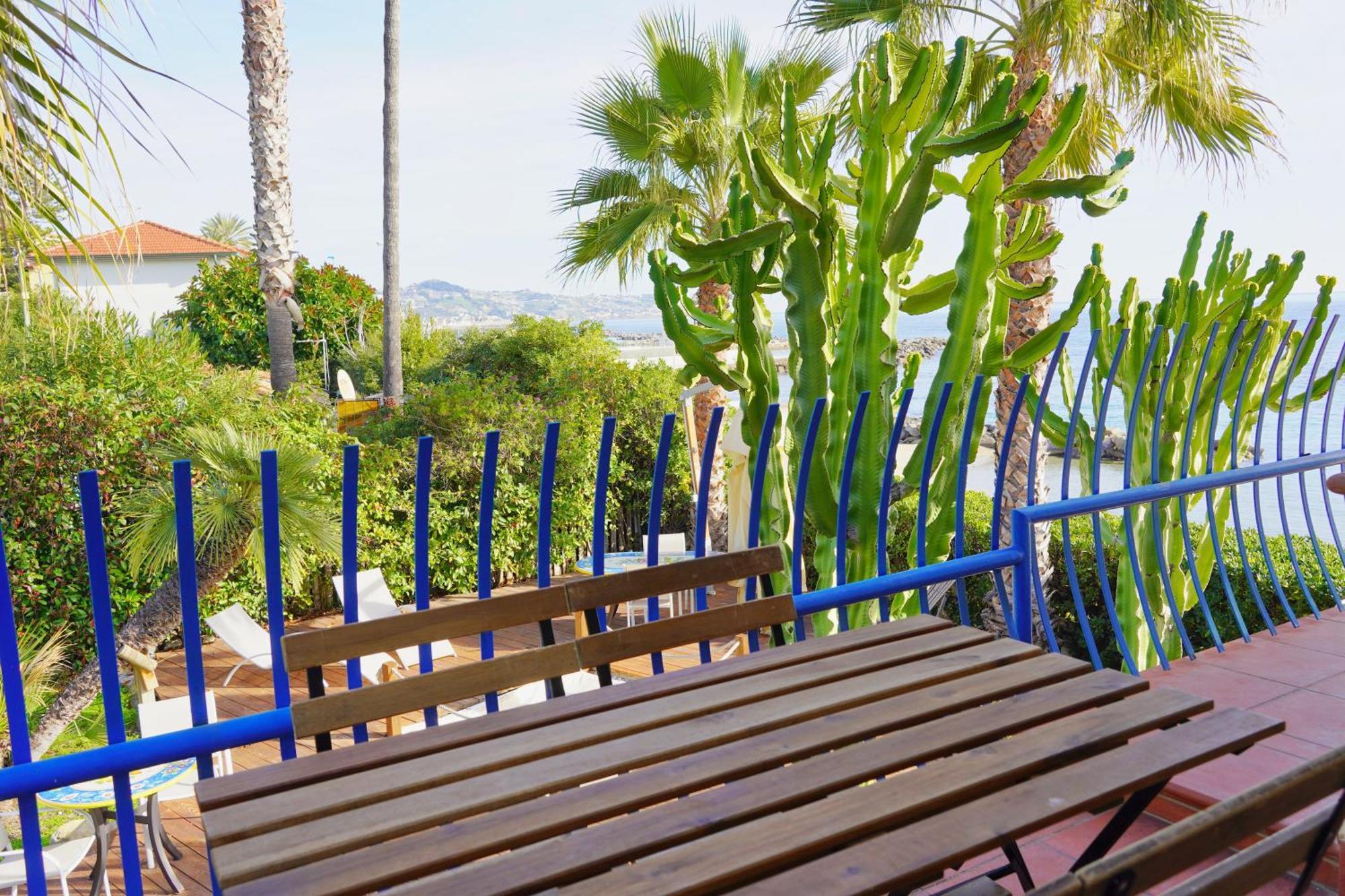 Villa Rita Sea Front View Sanremo - Parcheggio Gratuito In Struttura Exterior photo
